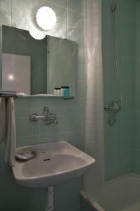 Koupelna v ubytování Retro Hotel Kladno