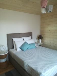 Säng eller sängar i ett rum på CAMPO DE SOBARBO - Guest House rural