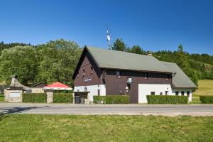 Fotografie z fotogalerie ubytování Penzion Pod Lesem v destinaci Hottendorf