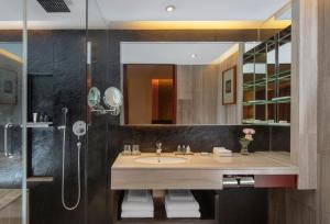 Um banheiro em Radisson Blu Hotel Liuzhou