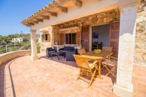Балкон или терраса в Beautiful private villa on the sea