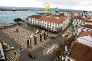Nespecifikovaný výhled na moře nebo výhled na moře při pohledu z hostelu