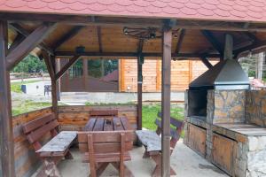 Patio nebo venkovní prostory v ubytování Brvnare Krstigora