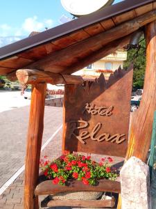 Afbeelding uit fotogalerij van Hotel Garni Relax in Fai della Paganella +21 foto's