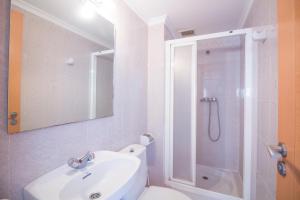 Koupelna v ubytování Apartamento Calpe Mediterráneo 1º línea + 5 fotografií