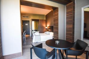 Część wypoczynkowa w obiekcie Waldorf Suite Hotel