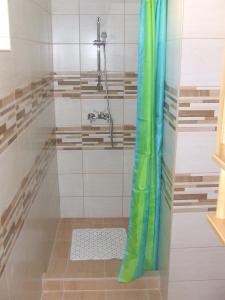 Ванная комната в Meggyes Vendégház