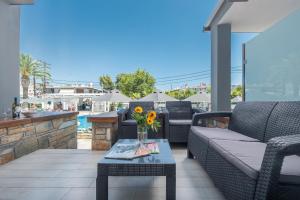 Χώρος καθιστικού στο Dionysos Hotel & Suites