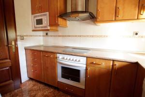 Η κουζίνα ή μικρή κουζίνα στο LA CASA DEL MONTE +6 φωτογραφίες