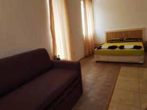 Кът за сядане в Guest Apartments Salena