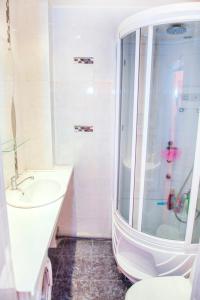 Ванная комната в W aprt. Kuybysheva 15