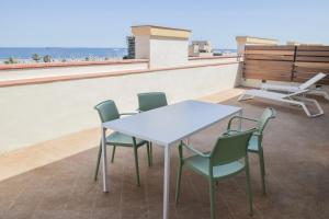 Balkón alebo terasa v ubytovaní Port Plaza Apartments