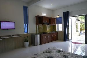 Kha Nguyen Apartment 2-Near Hoi An Old town的厨房或小厨房
