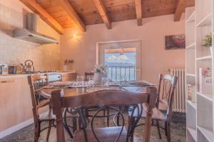 Kuchyňa alebo kuchynka v ubytovaní Casa Del Tiglio + 19 fotografií