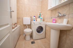 Koupelna v ubytování Apartment Nikolic Kotor + 43 fotografií