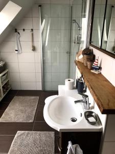 Koupelna v ubytování Villa Lindell