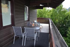 Balkon lub taras w obiekcie Apartment Kendlbacher