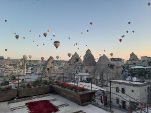 Vaade majutusasutusele Artemis Cave Suites & Spa- Adults Only linnulennult