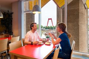 Гости Stayokay Hostel Rotterdam