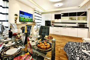 Kuchyň nebo kuchyňský kout v ubytování Apartment Markovski