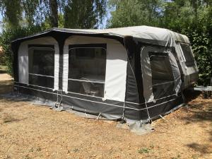 Fotografie z fotogalerie ubytování Camping Le Canoë v destinaci Chaussin