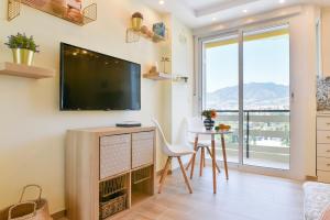 Nespecifikovaný výhled na hory nebo výhled na hory při pohledu z apartmánu