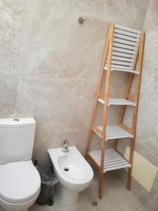 Ένα μπάνιο στο Casa Pompona 3