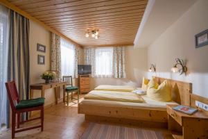 Postel nebo postele na pokoji v ubytování Landgasthof Mauth