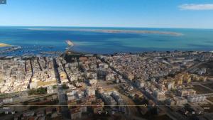 Widok na miasto Sant Carles de la Ràpita z tego apartamentu