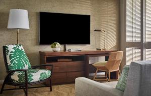 โทรทัศน์และ/หรือระบบความบันเทิงของ Four Seasons Resort Oahu at Ko Olina
