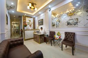Hanoi City Gate Hotel 로비 또는 리셉션