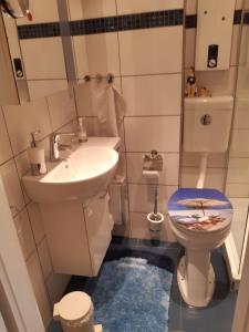 Ett badrum på Ferienwohnung Altstadtflair