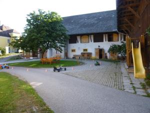 Vonkajšia záhrada v ubytovaní Ferien am Land - WALDBAUER