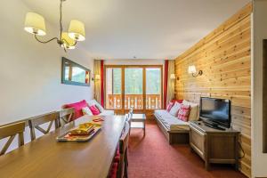 Μια τηλεόραση ή/και κέντρο ψυχαγωγίας στο Residence Albane - maeva Home