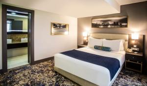 Voodi või voodid majutusasutuse Mövenpick Hotel Ikoyi Lagos toas