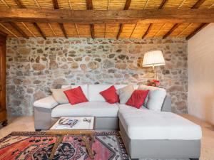 A seating area at Angolo di paradiso sul mare