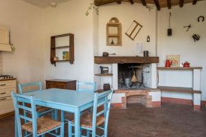 Kuchyň nebo kuchyňský kout v ubytování Agriturismo Le Tre Pietre - Podere nel Chianti