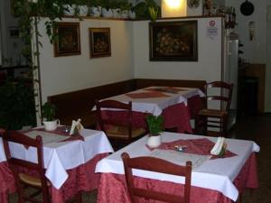 Restaurace v ubytování Albergo Le Rose
