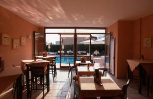 Afbeelding uit fotogalerij van Hotel Villa Ca' Nova ***S in Garda