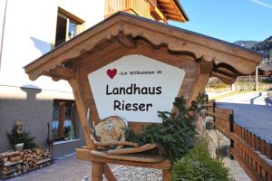 Zdjęcie z galerii obiektu Landhaus Rieser w mieście Bad Hofgastein
