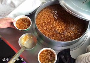 Cibo presso la stanza in casa privata o nelle vicinanze
