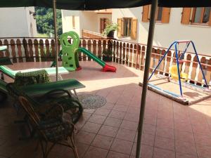 Herní místnost nebo prostor pro děti v ubytování Agritur Alpino