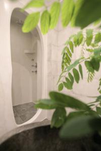 Ένα μπάνιο στο Kissos Luxury Suites +67 φωτογραφίες