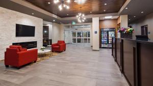 Lobby eller resepsjon på Best Western Plus Hinton Inn & Suites