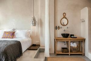Posteľ alebo postele v izbe v ubytovaní Casita Casita Lindos - Adults Only