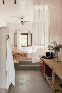 Posteľ alebo postele v izbe v ubytovaní Casita Casita Lindos - Adults Only