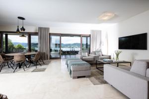 A television and/or entertainment centre at Linde Villas