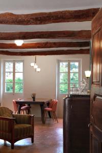 Χώρος καθιστικού στο Maison de Maître Des-Sens