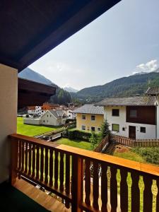 Uma vista geral da montanha ou uma vista da montanha a partir da casa de férias