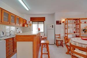 Kitchen o kitchenette sa Lagos Downtown by Homing